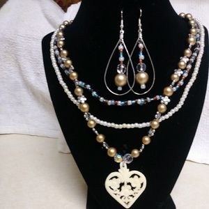 Earring and necklace set